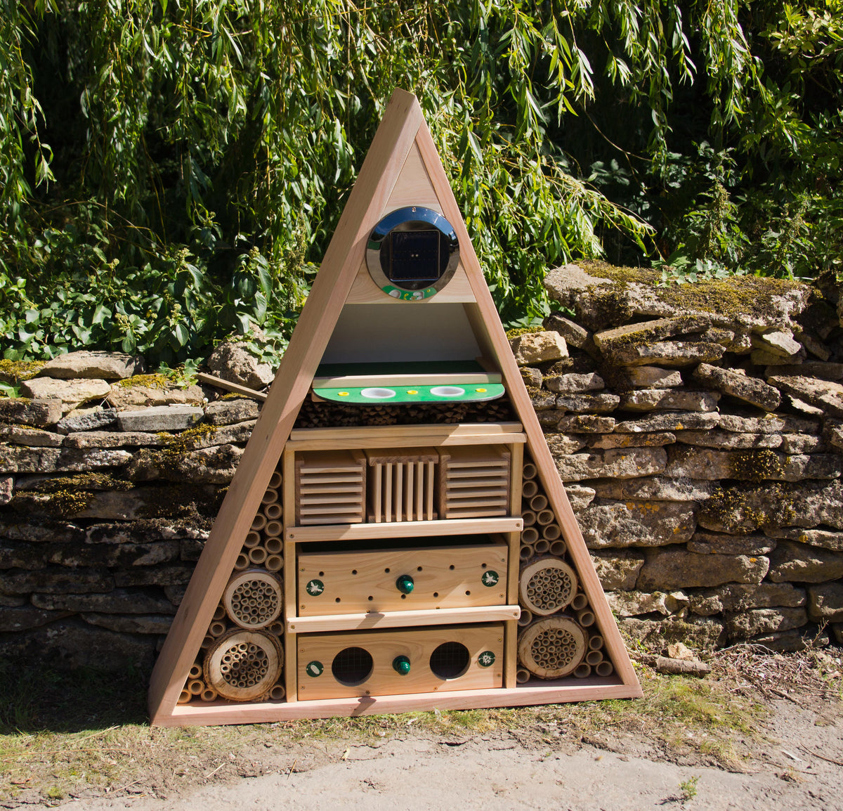 Educational Insect Habitat (Including Lesson Plan) - A Stunning Pyramid Insect Hotel